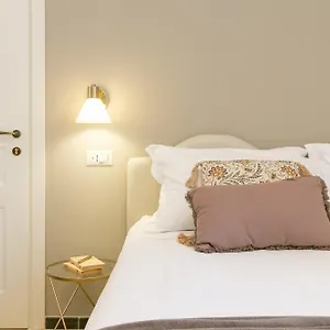 https://autentica-ortigia-maniace.sicilyhotelsitaly.net